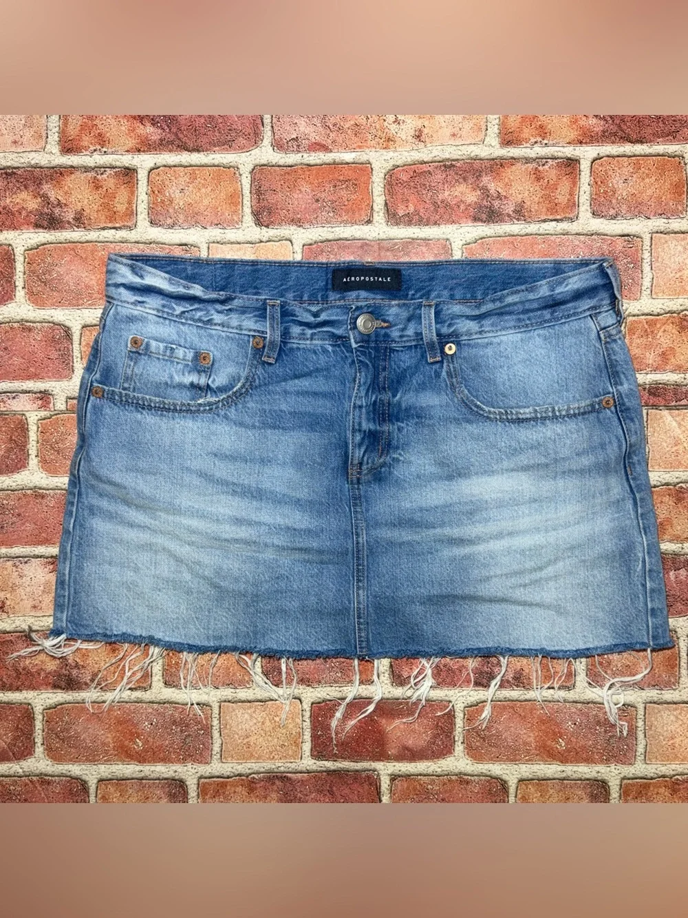 Pre-Owend Aeropostale Denim Low Rise Mini Skirt Blue Jean Y2K Size L Distressed